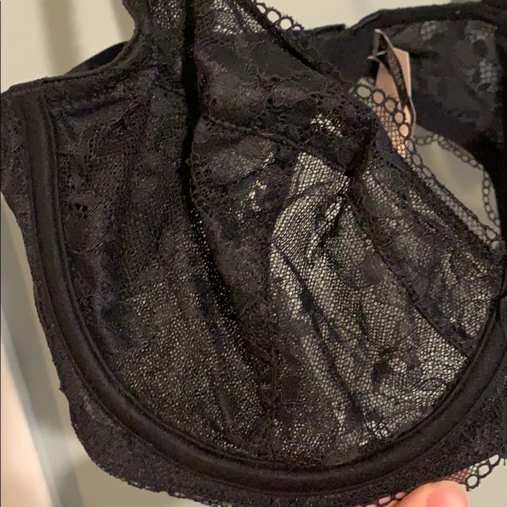 Lace bra - Picture 2 of 4